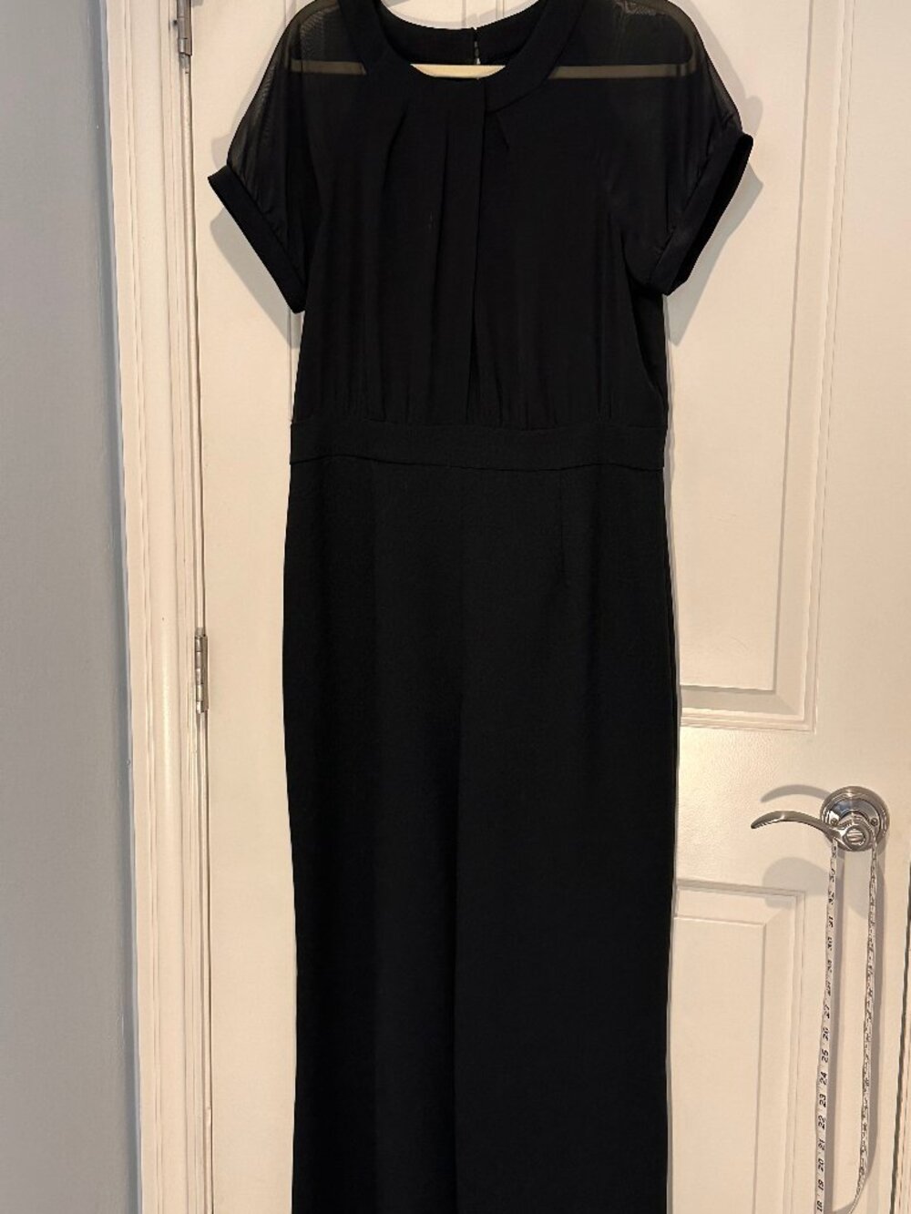 Vince Camuto jumpsuit - Chiffon short Sleeve top with crepe pants, Size 14